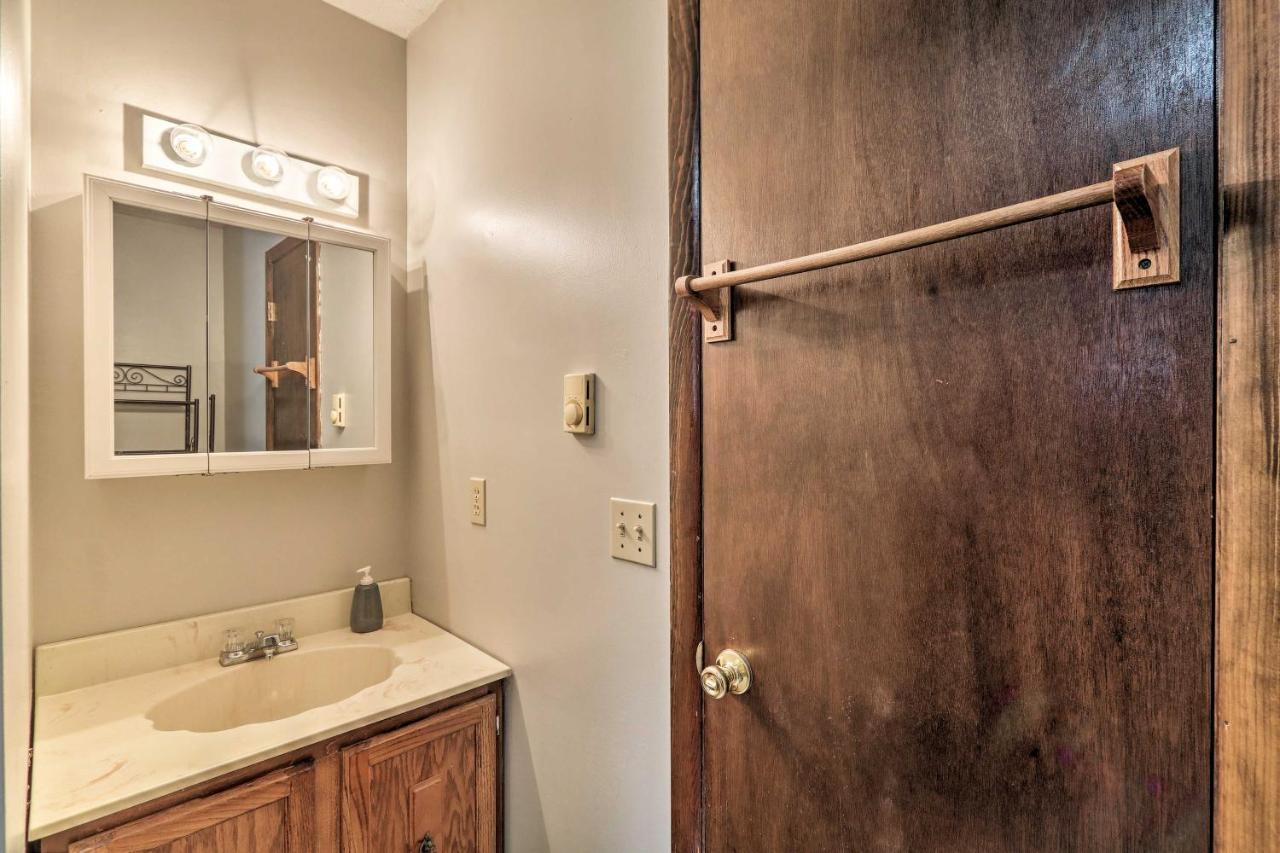 Villa Quiet Poconos Getaway 23 Mi To Camelback Mountain Albrightsville Exterior foto